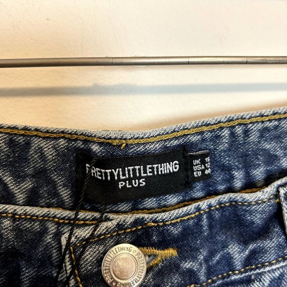 NWT Pretty Little Thing Womens Wide Leg Jeans Size US 12 Acid Wash Medium - Picture 3 of 15
